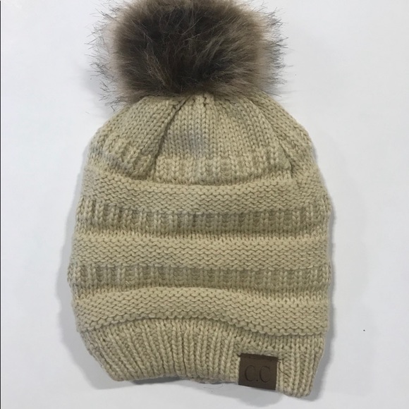 10 BEIGE CC POM STYLE CC BEANIES - Picture 4 of 7